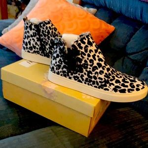 High top sneakers animal print